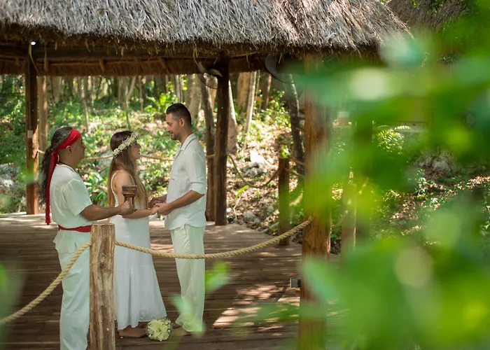 Natura Glamping Hotel Akumal